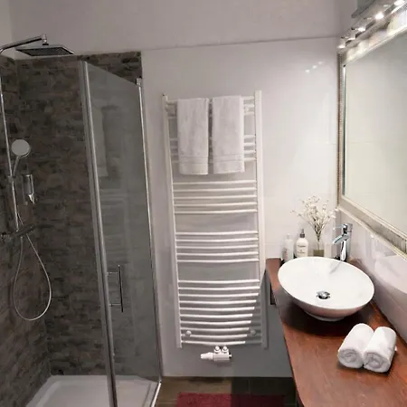 בית הארחה Gaestehaus Von & Wolfsberg