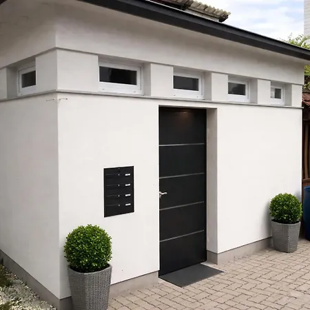 בית הארחה Gaestehaus Von & Wolfsberg